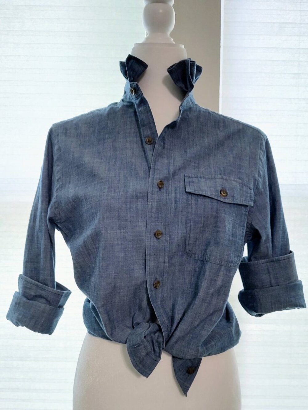 Women's Chambray Ruffle-Collar Shirt